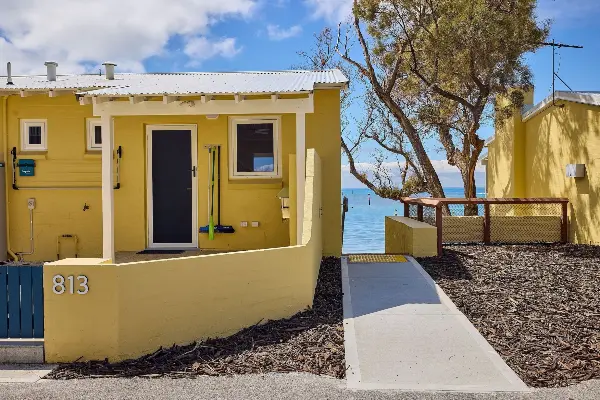 Entrance and view of the ocean of the newly refurbished Longreach Bay units.