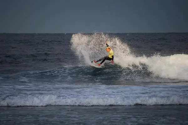 Surfing, Strickland Bay