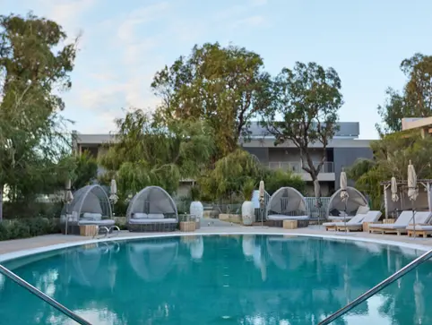 Samphire - close-up of the pool