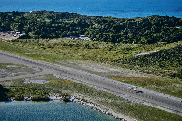 Air Taxi landing on Wadjemup / Rottnest Island.